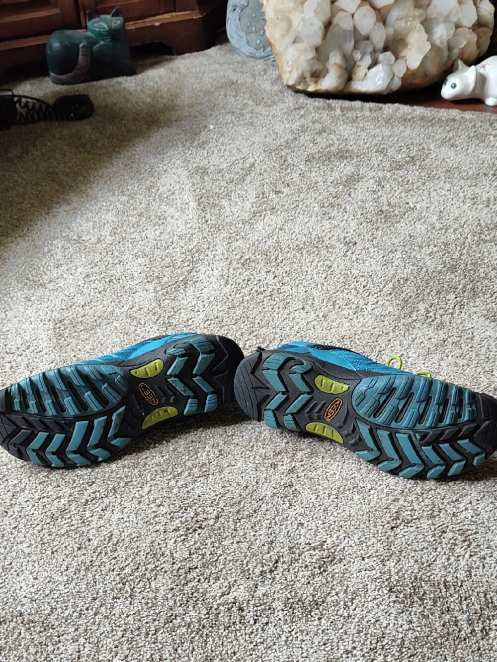 Keen Women's Size 9 Super Light Shoes - Picture 2 of 5